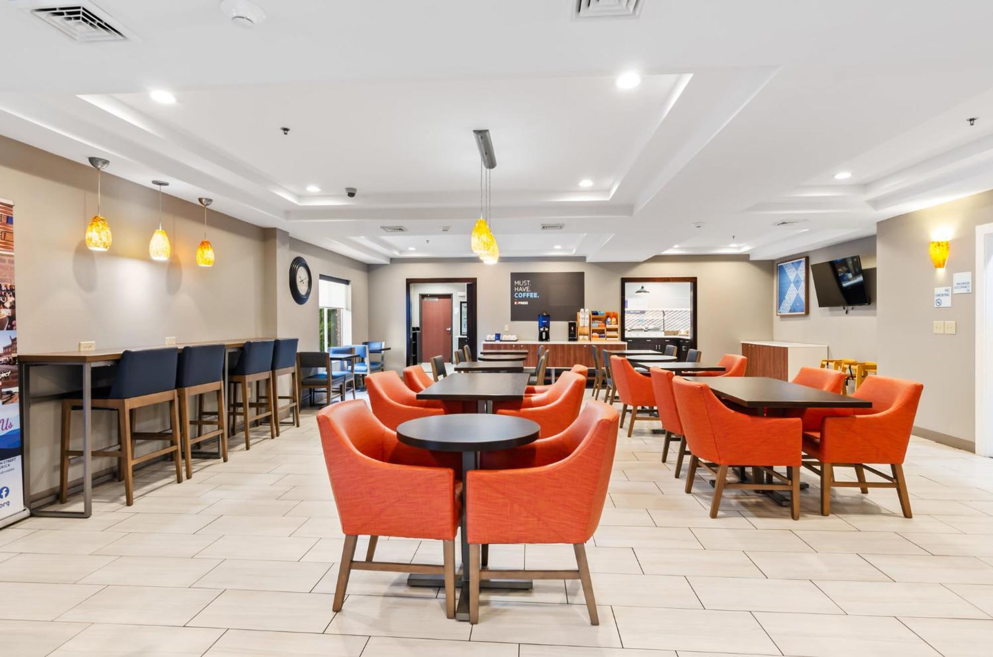 Holiday Inn Express & Suites Wytheville, An Ihg Hotel Εξωτερικό φωτογραφία